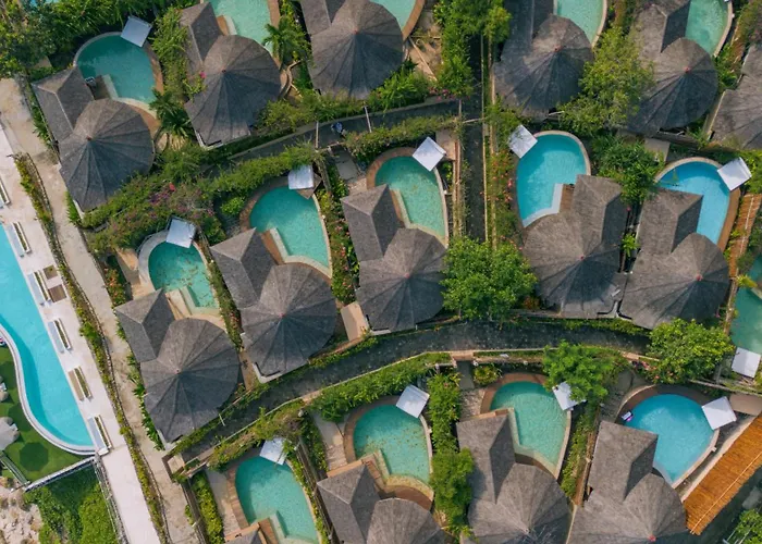 Ora Avia Blue Lagoon Resort