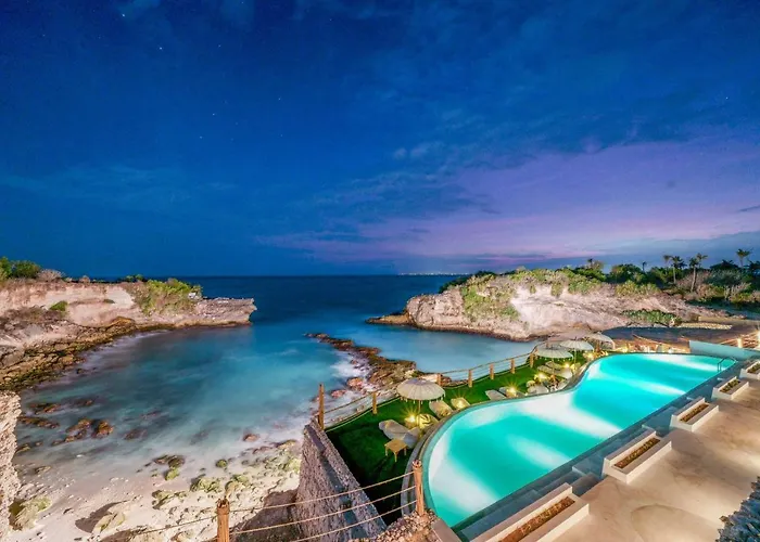 Ora Avia Blue Lagoon 度假村 4*